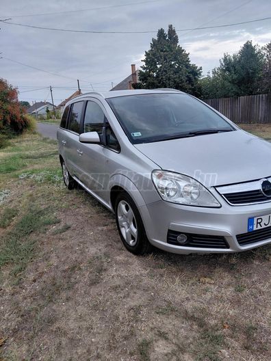 OPEL ZAFIRA B 1.6 Essentia