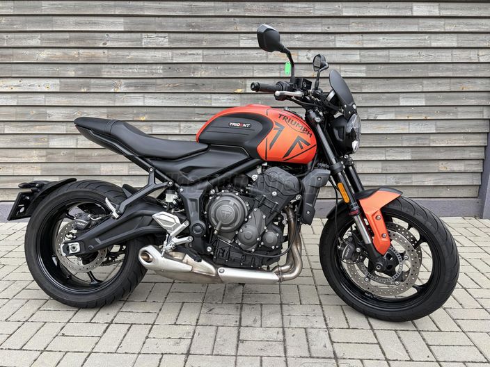 TRIUMPH TRIDENT