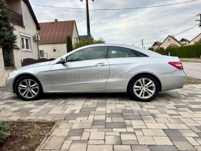 MERCEDES-BENZ E 250 CDI BlueEFFICIENCY Elegance 7G-TRONIC