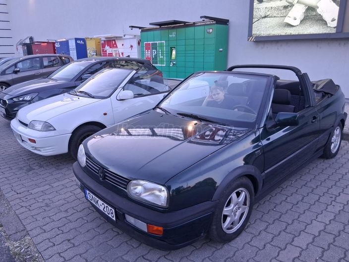 VOLKSWAGEN GOLF III Cabrio 1.8