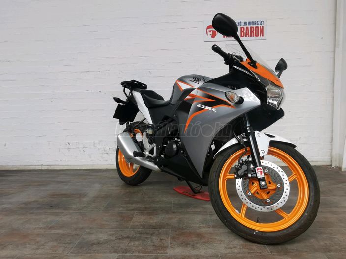 HONDA CBR 125 R