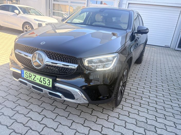 MERCEDES-BENZ GLC 300 e 4Matic 9G-TRONIC Plug-in hybrid