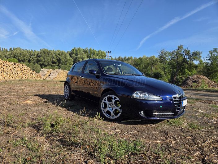 ALFA ROMEO 147 1.9 JTD 16V Progression