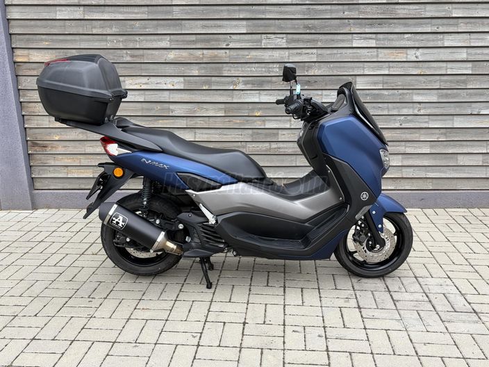 YAMAHA NMAX