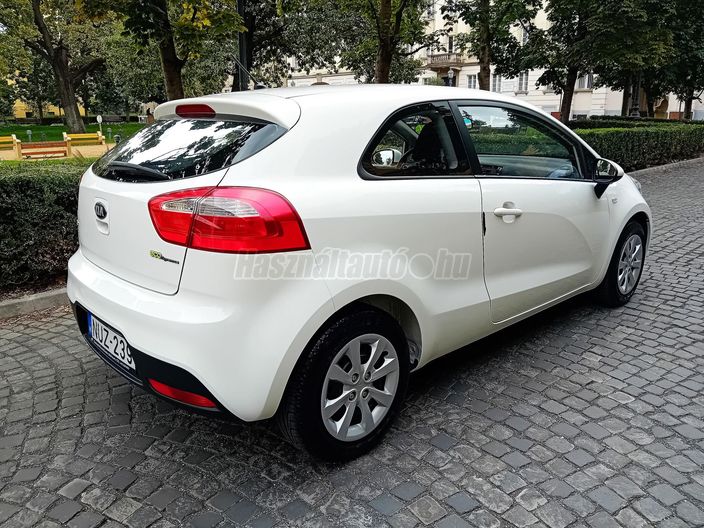 KIA RIO 1.1 CRDi ECO
