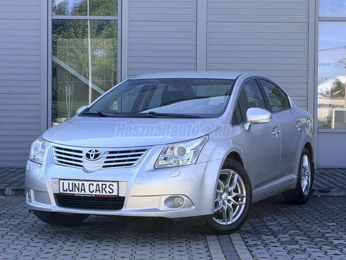 TOYOTA AVENSIS 1.6 Sol