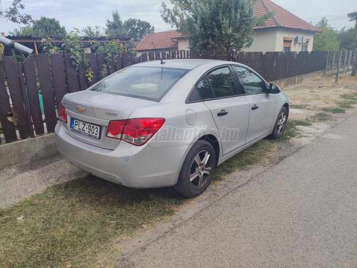 CHEVROLET CRUZE 1.6 Base