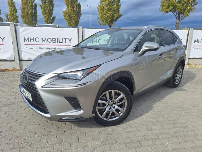 LEXUS NX 300h Prestiege Safety CVT