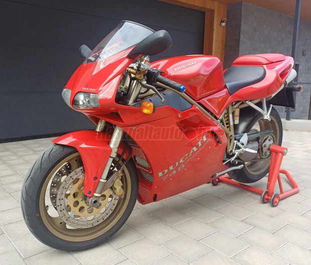 DUCATI 748 S
