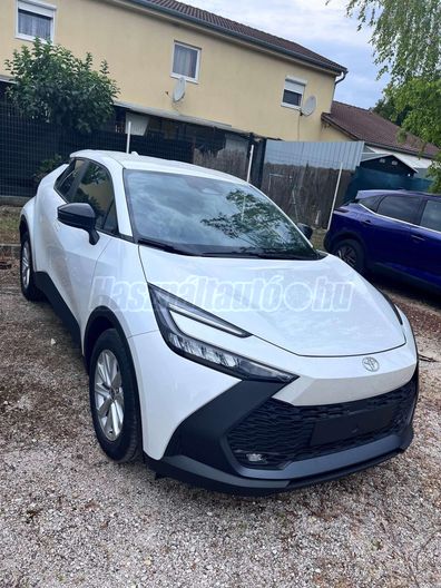 TOYOTA C-HR 1.8 Hybrid Comfort e-CVT Készletről!
