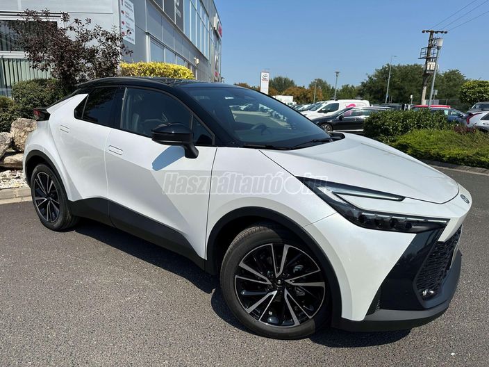 TOYOTA C-HR 1.8 Hybrid Executive e-CVT. 5 ajtó. 0 fokozatú fokozatmentes automata váltó