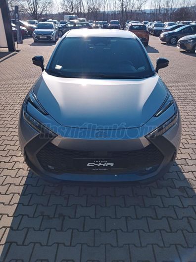 TOYOTA C-HR 1.8 Hybrid Style e-CVT + 200 000.- téli kerék kupon