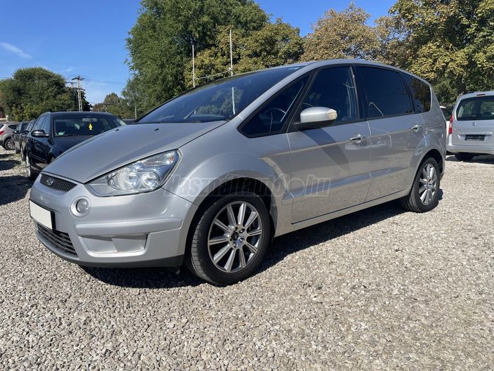 FORD S-MAX 2.0 TDCi Titanium
