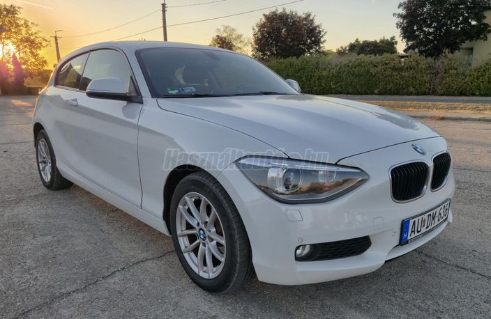 BMW 116 116d (5 személyes )