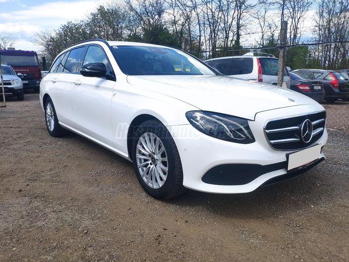 MERCEDES-BENZ E 200 d T 9G-TRONIC