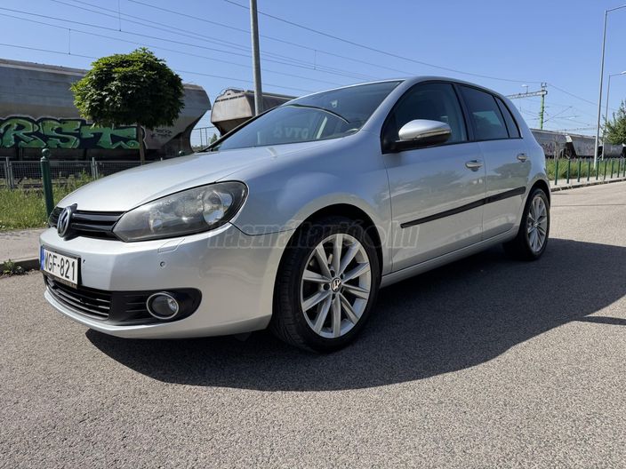VOLKSWAGEN GOLF VI 1.6 TDi Comfortline