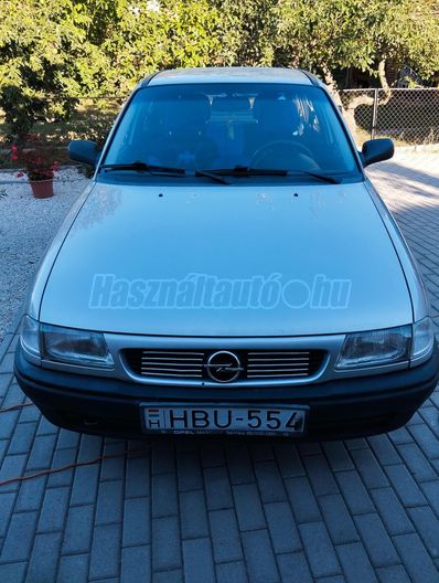 OPEL ASTRA F 1.6 Classic Family