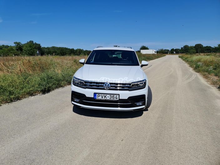 VOLKSWAGEN TIGUAN 2.0 TDI BMT SCR Bi-Turbo Highline 4Motion DSG