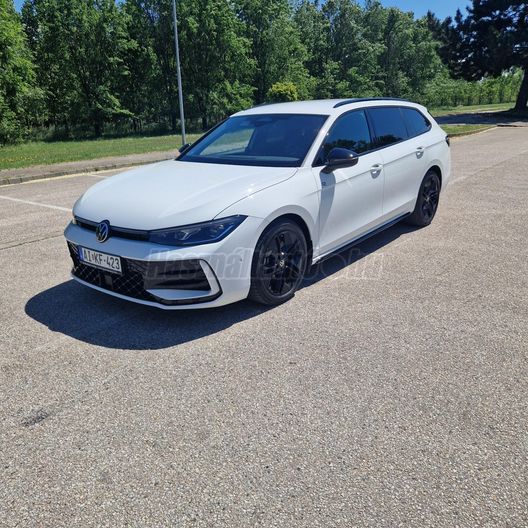 VOLKSWAGEN PASSAT Variant 2.0 TDI R-Line DSG 4MOTION