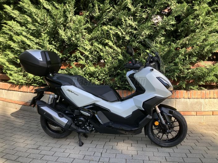 HONDA ADV 350
