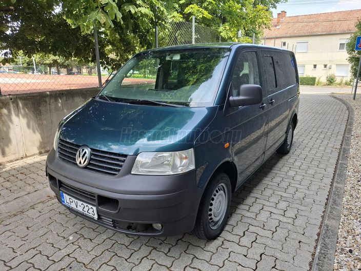 VOLKSWAGEN TRANSPORTER T5 2.5 TDI Caravelle Comfortline