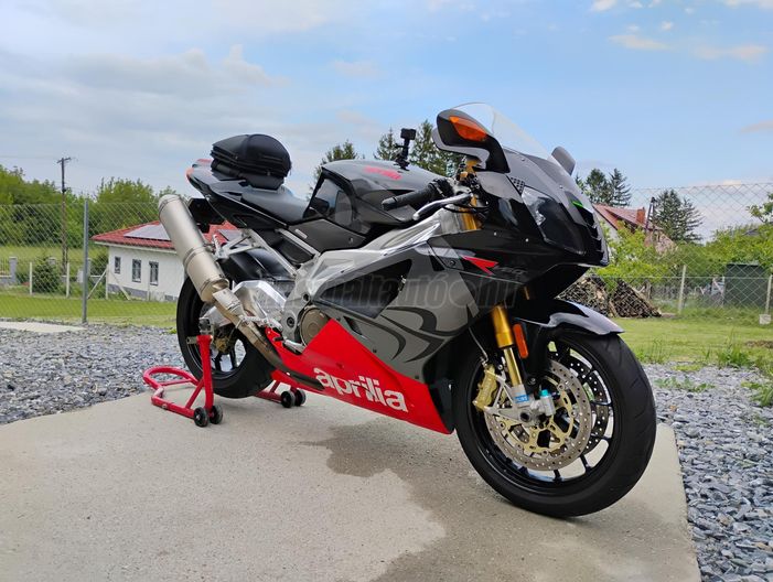 APRILIA RSV 1000