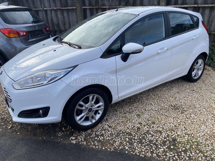 FORD FIESTA 1.25 Titanium White