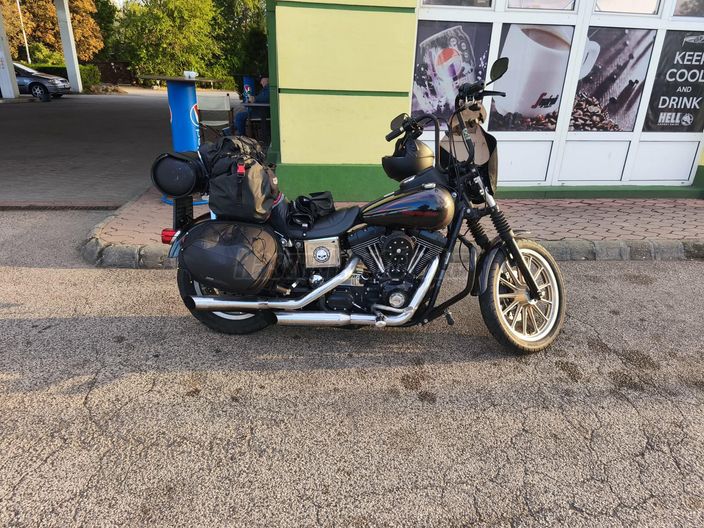 HARLEY-DAVIDSON DYNA LOW RIDER