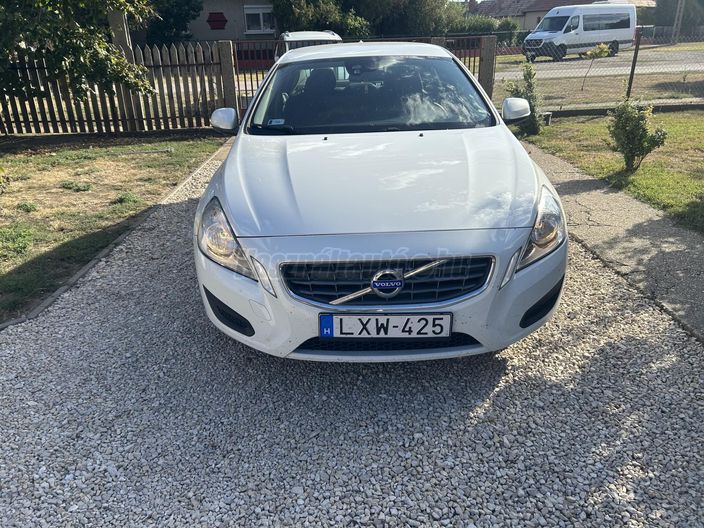 VOLVO S60 1.6 D DRIVe