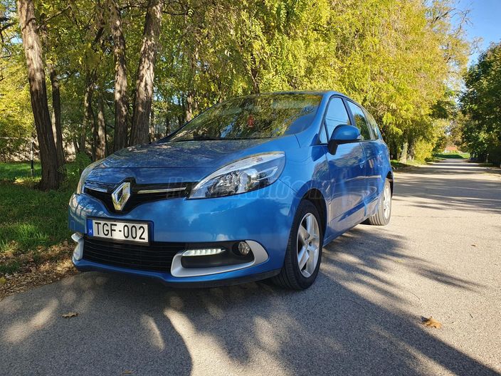 RENAULT GRAND SCENIC Scénic 1.5 dCi Dynamique (7 személyes )