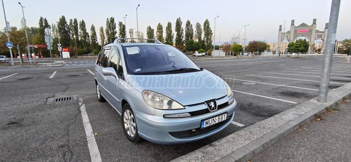 PEUGEOT 807