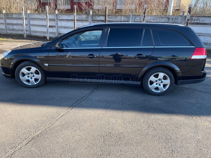 OPEL VECTRA C 1.9 CDTI Essentia