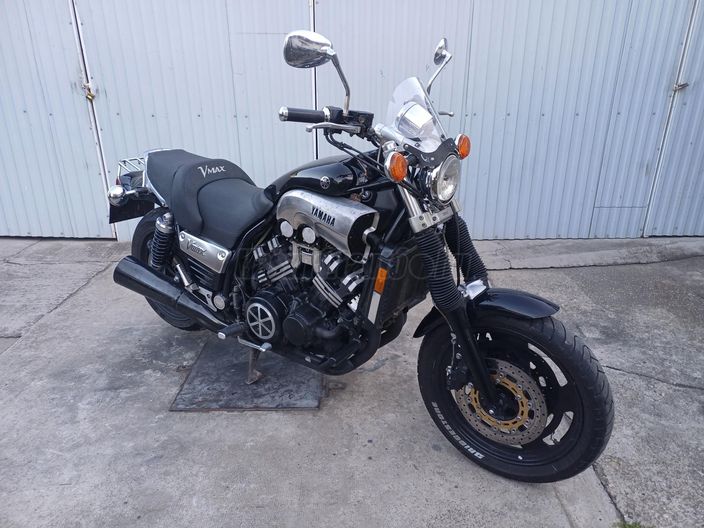YAMAHA VMAX 1200