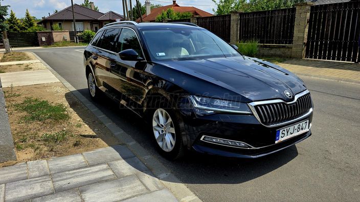 SKODA SUPERB Combi 2.0 TDI SCR Style 4x4 DSG
