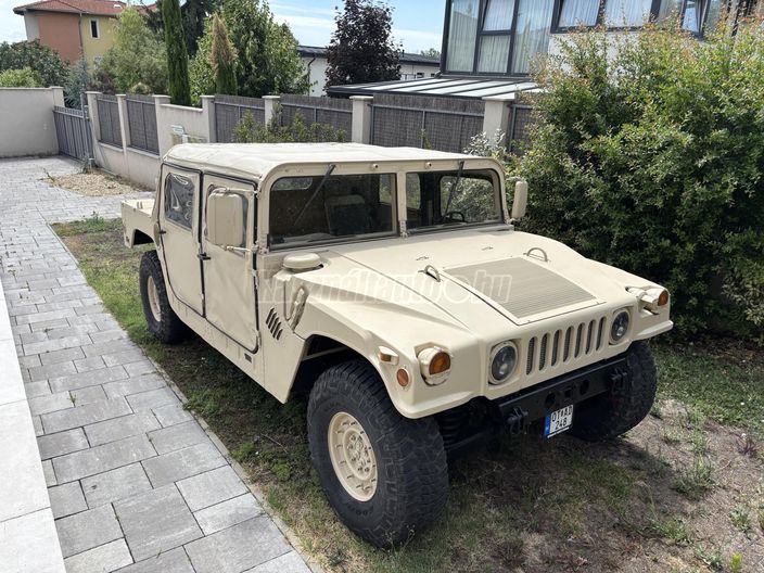 HUMMER H1