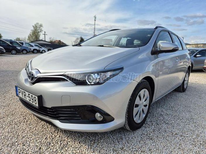 TOYOTA AURIS Touring Sports 1.33 Live