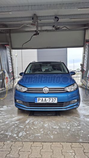 VOLKSWAGEN TOURAN 1.4 TSI BMT Highline [7személy]