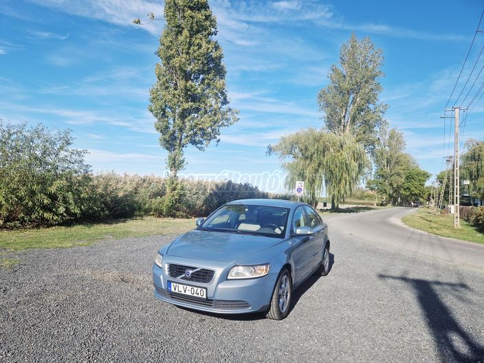 VOLVO S40 2.0 D Momentum