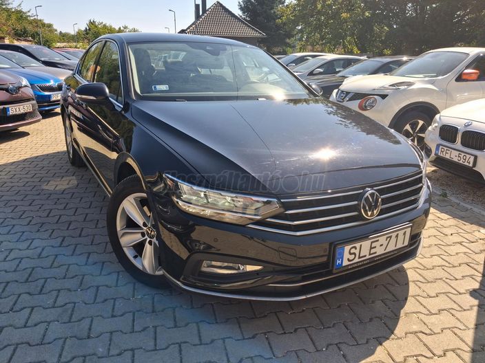 VOLKSWAGEN PASSAT 2.0 TDI SCR Elegance DSG