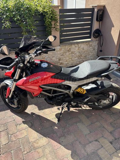 DUCATI 888 STRADA