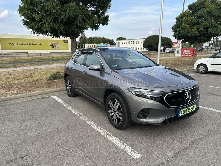 MERCEDES-BENZ EQA 250