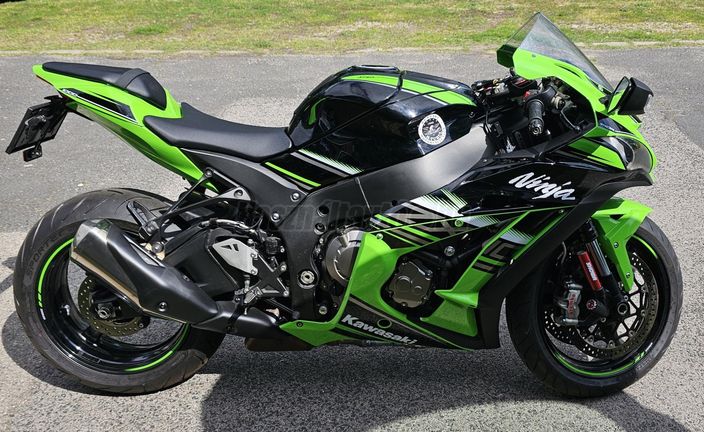 KAWASAKI ZX-10 R (NINJA)