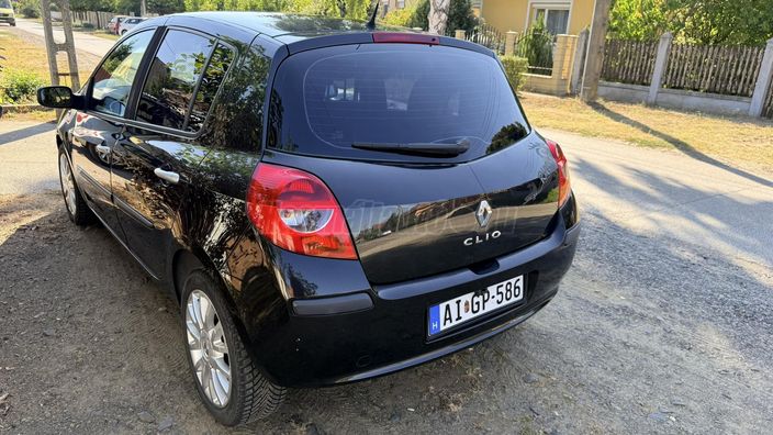 RENAULT CLIO 1.2 TCE 100 Privilege