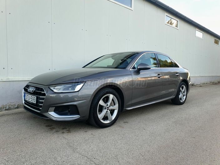 AUDI A4 40 TDI Advanced S-tronic