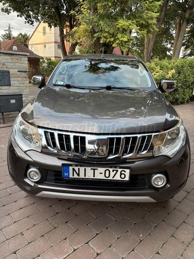 MITSUBISHI L 200 2.4 DI-D Instyle Navi