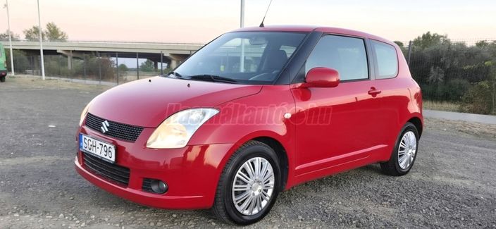 SUZUKI SWIFT 1.3 GLX CD AC