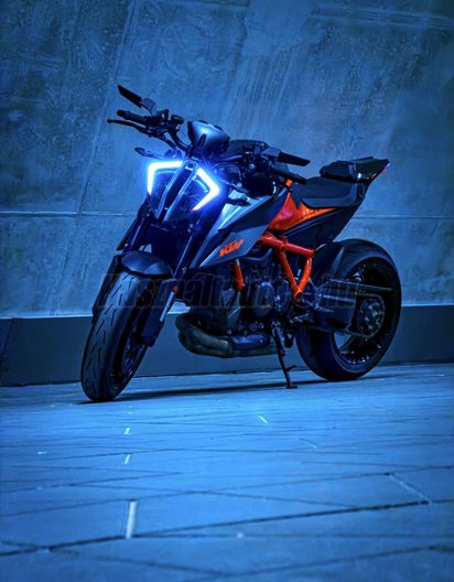 KTM 1290 SUPER DUKE R