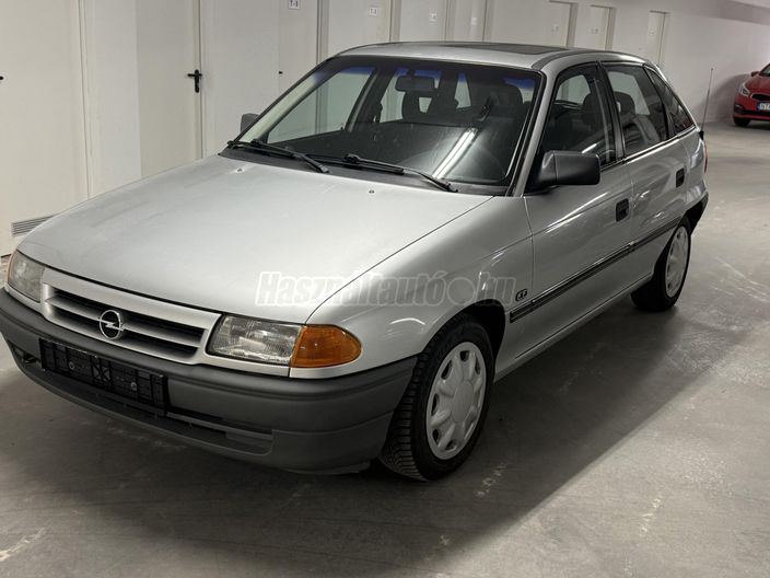 OPEL ASTRA F 2.0 CD