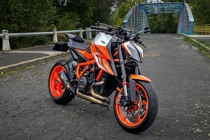 KTM 1290 SUPER DUKE R
