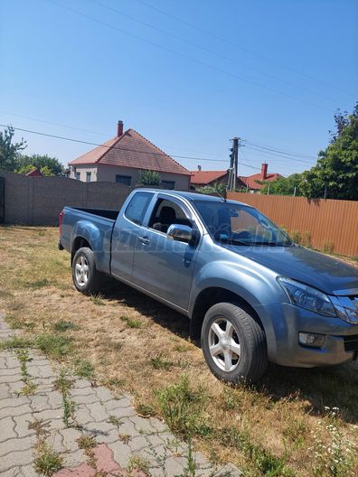 ISUZU D-MAX 2.5 D LS